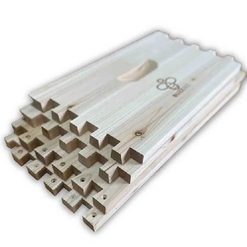 Buzzbee Langstroth Beehive available in 8 or 10 Frames Sizes
